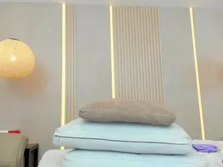 Ximena-Case's Live Sex Cam Show