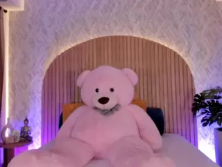 Kendall-Silver's Live Sex Cam Show