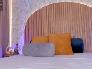 Kendall-Silver's Live Sex Cam Show