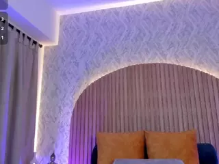 Kendall-Silver's Live Sex Cam Show