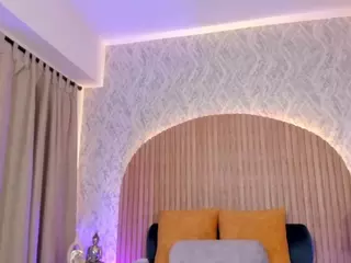 Kendall-Silver's Live Sex Cam Show