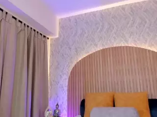 Kendall-Silver's Live Sex Cam Show