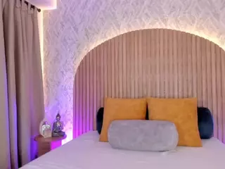 Kendall-Silver's Live Sex Cam Show