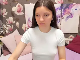 MelanieGrand's Live Sex Cam Show