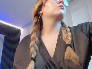 Scarlet's Live Sex Cam Show
