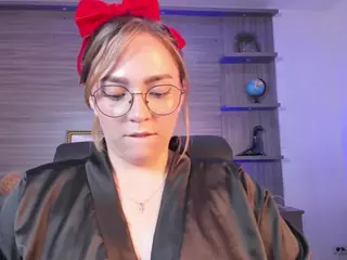 Scarlet's Live Sex Cam Show