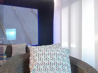 Scarlet's Live Sex Cam Show