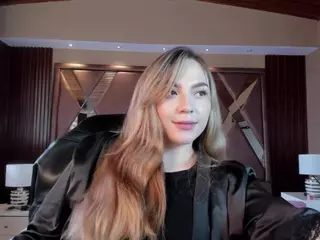 Scarlet's Live Sex Cam Show