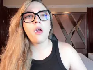 Scarlet's Live Sex Cam Show