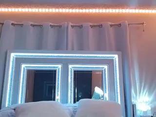 adafontaine18's Live Sex Cam Show