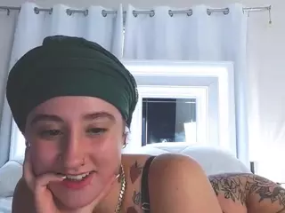 adafontaine18's Live Sex Cam Show