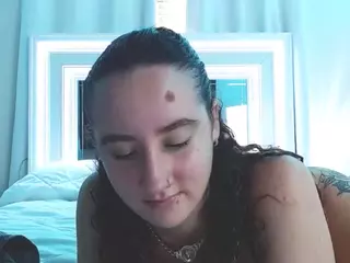 adafontaine18's Live Sex Cam Show