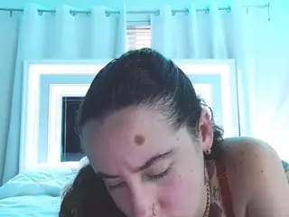 adafontaine18's Live Sex Cam Show