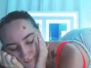 adafontaine18's Live Sex Cam Show