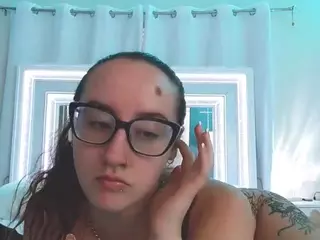 adafontaine18's Live Sex Cam Show