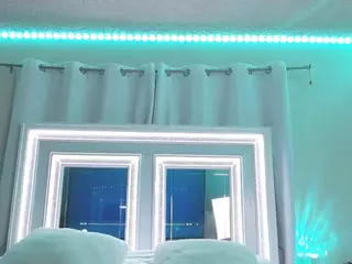 adafontaine18's Live Sex Cam Show