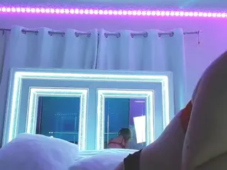 adafontaine18's Live Sex Cam Show