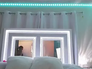 adafontaine18's Live Sex Cam Show