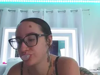 adafontaine18's Live Sex Cam Show