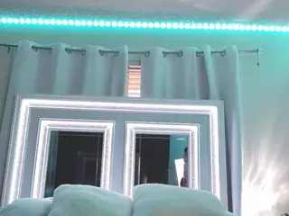 adafontaine18's Live Sex Cam Show