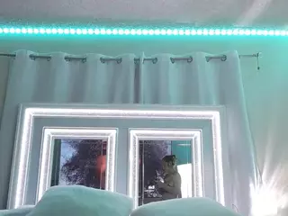 adafontaine18's Live Sex Cam Show