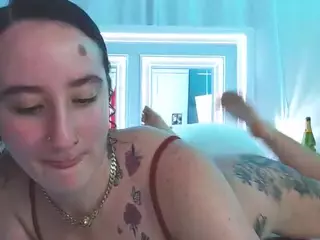 adafontaine18's Live Sex Cam Show