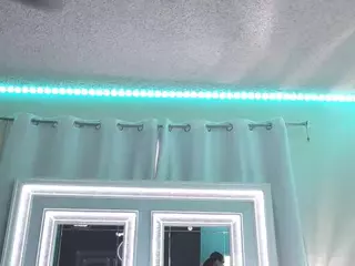 adafontaine18's Live Sex Cam Show