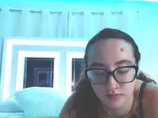 adafontaine18's Live Sex Cam Show