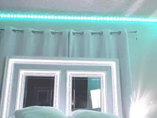 adafontaine18's Live Sex Cam Show