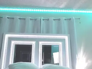 adafontaine18's Live Sex Cam Show