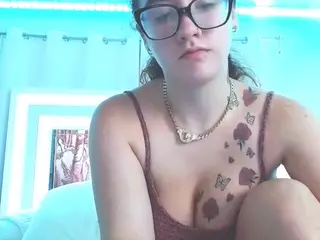 adafontaine18's Live Sex Cam Show