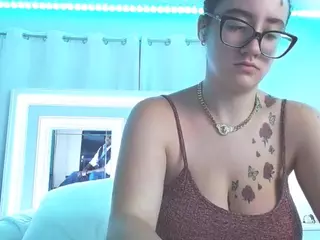 adafontaine18's Live Sex Cam Show