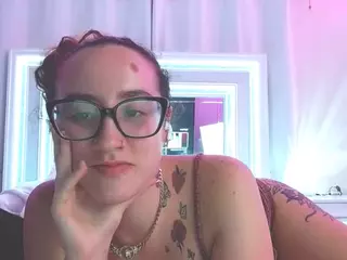 adafontaine18's Live Sex Cam Show
