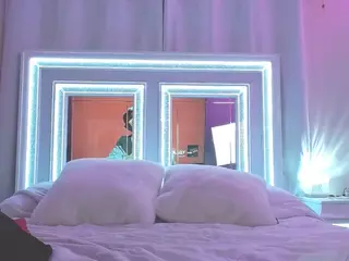 adafontaine18's Live Sex Cam Show