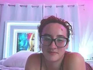 adafontaine18's Live Sex Cam Show