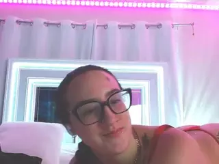adafontaine18's Live Sex Cam Show