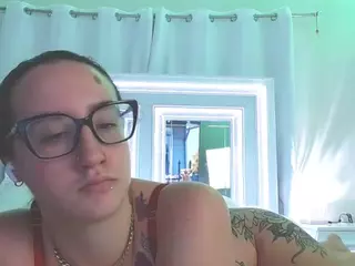 adafontaine18's Live Sex Cam Show