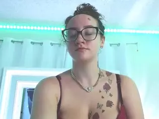 adafontaine18's Live Sex Cam Show