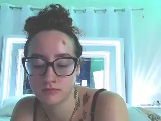 adafontaine18's Live Sex Cam Show
