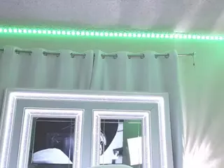 adafontaine18's Live Sex Cam Show