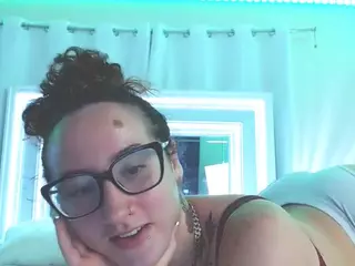 adafontaine18's Live Sex Cam Show
