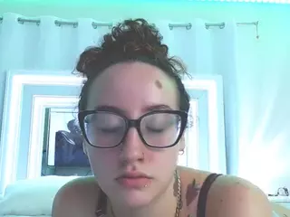 adafontaine18's Live Sex Cam Show