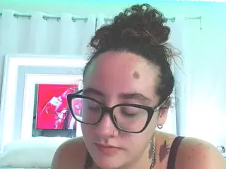 adafontaine18's Live Sex Cam Show
