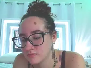 adafontaine18's Live Sex Cam Show