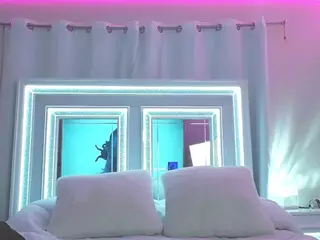 adafontaine18's Live Sex Cam Show