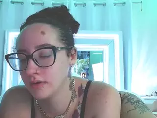 adafontaine18's Live Sex Cam Show