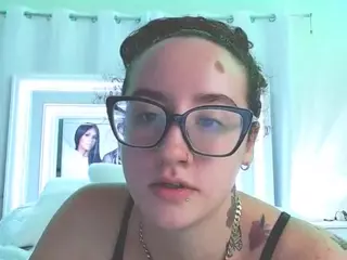 adafontaine18's Live Sex Cam Show