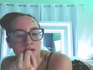 adafontaine18's Live Sex Cam Show