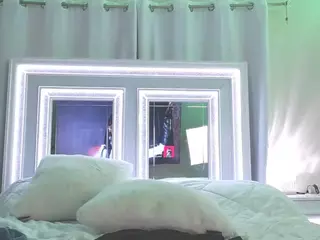 adafontaine18's Live Sex Cam Show
