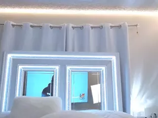 adafontaine18's Live Sex Cam Show